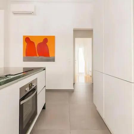 3 Bedroom New Modern Flat In The Heart Of Athens