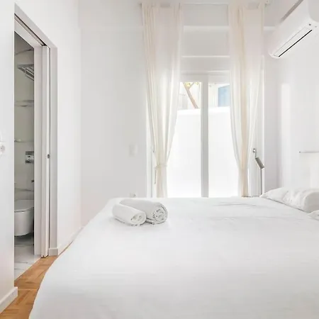 Apartment 3 Bedroom New Modern Flat In The Heart Of Athens