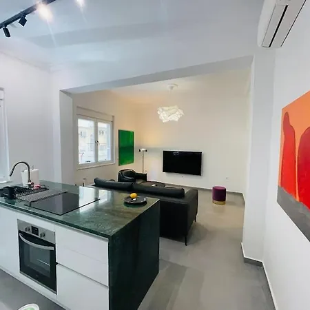 3 Bedroom New Modern Flat In The Heart Of Apartment Athens